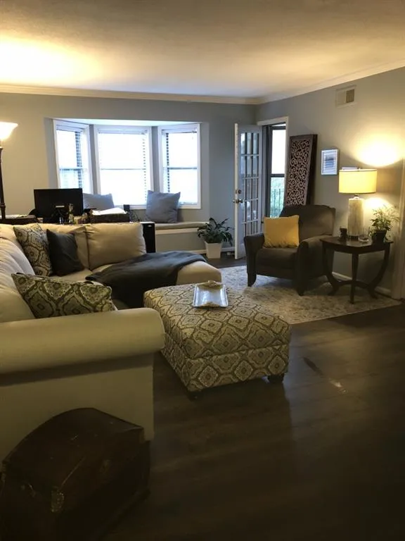 6851 Roswell Road Unit D-5, Sandy Springs, Georgia 30328, 3 Bedrooms Bedrooms, ,2 BathroomsBathrooms,Residential,Sold,6851 Roswell Road Unit D-5,5973005