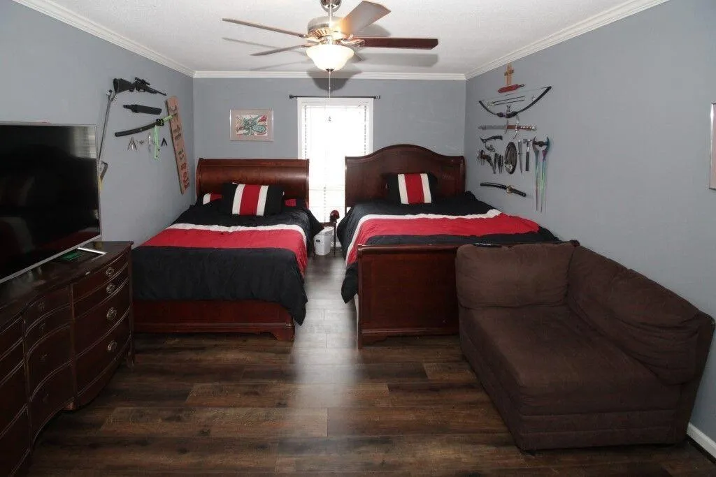 6851 Roswell Road Unit D-5, Sandy Springs, Georgia 30328, 3 Bedrooms Bedrooms, ,2 BathroomsBathrooms,Residential,Sold,6851 Roswell Road Unit D-5,5973005