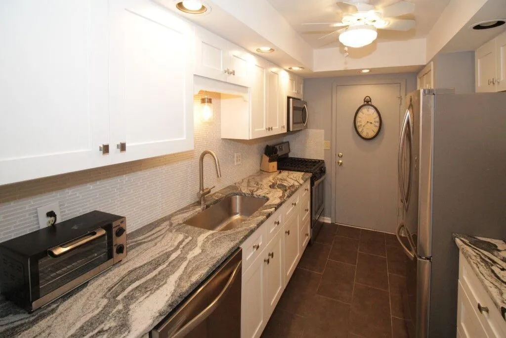 6851 Roswell Road Unit D-5, Sandy Springs, Georgia 30328, 3 Bedrooms Bedrooms, ,2 BathroomsBathrooms,Residential,Sold,6851 Roswell Road Unit D-5,5973005