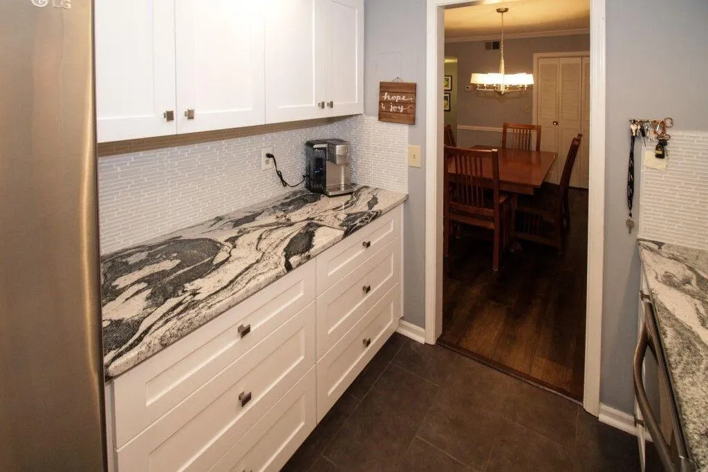 6851 Roswell Road Unit D-5, Sandy Springs, Georgia 30328, 3 Bedrooms Bedrooms, ,2 BathroomsBathrooms,Residential,Sold,6851 Roswell Road Unit D-5,5973005