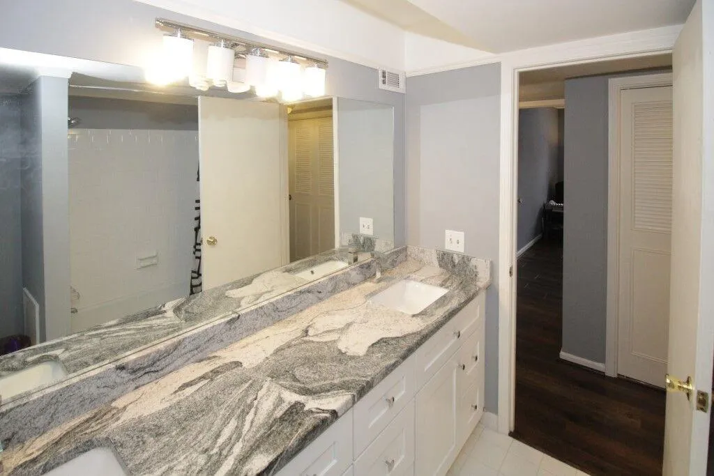 6851 Roswell Road Unit D-5, Sandy Springs, Georgia 30328, 3 Bedrooms Bedrooms, ,2 BathroomsBathrooms,Residential,Sold,6851 Roswell Road Unit D-5,5973005