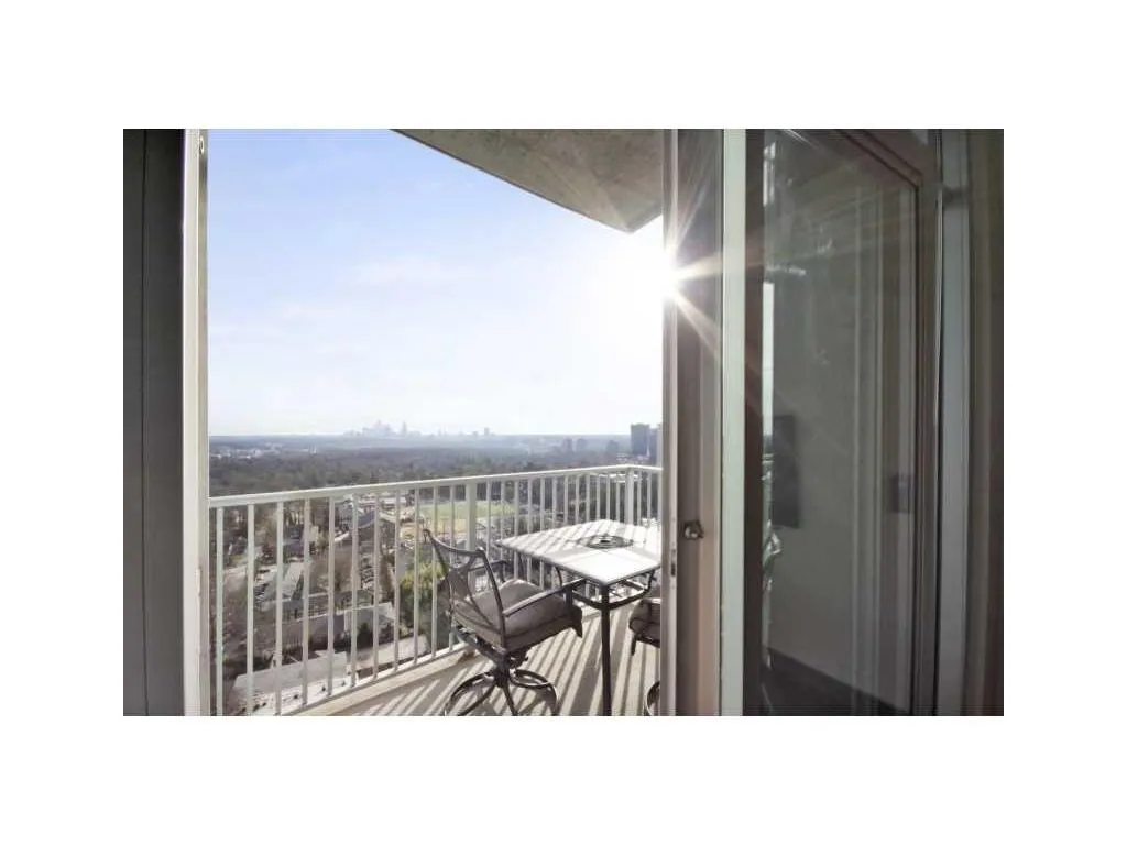 250 Pharr Road Ne Unit 1918, Atlanta, Georgia 30305, 2 Bedrooms Bedrooms, ,2 BathroomsBathrooms,Residential,Sold,250 Pharr Road Ne Unit 1918,5651775