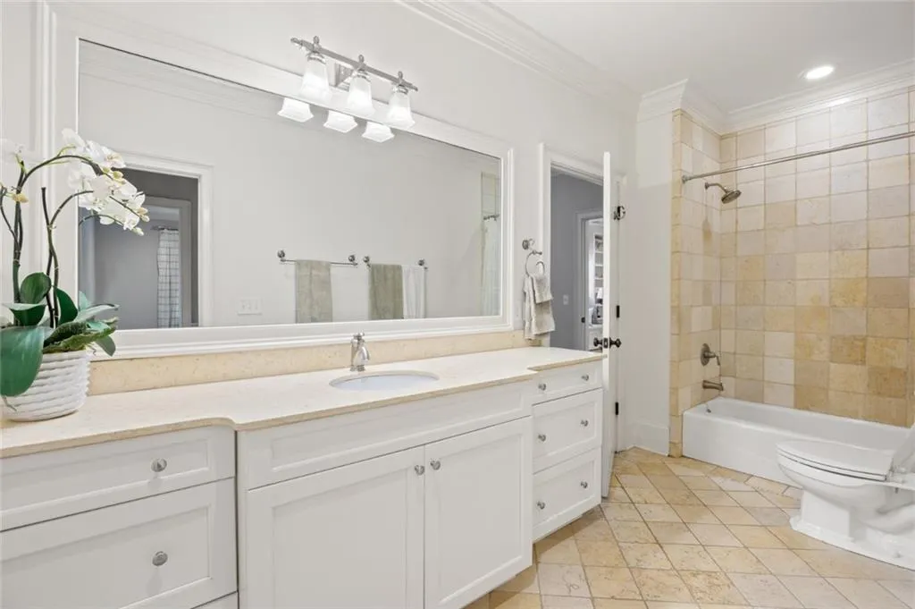 707 Darlington Road Ne, Atlanta, Georgia 30305, 4 Bedrooms Bedrooms, 0 ,3 BathroomsBathrooms,Residential,For Sale,707 Darlington Road Ne,7832256
