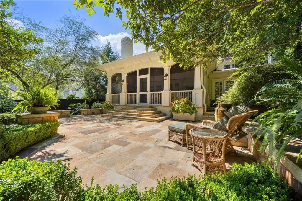 707 Darlington Road Ne, Atlanta, Georgia 30305, 4 Bedrooms Bedrooms, 0 ,3 BathroomsBathrooms,Residential,For Sale,707 Darlington Road Ne,7832256