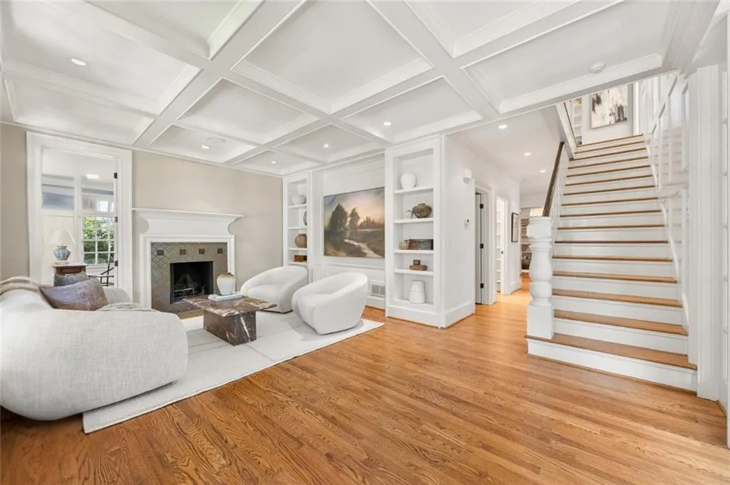 707 Darlington Road Ne, Atlanta, Georgia 30305, 4 Bedrooms Bedrooms, 0 ,3 BathroomsBathrooms,Residential,For Sale,707 Darlington Road Ne,7832256