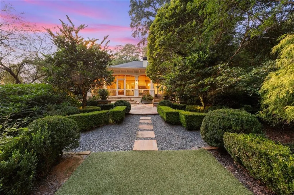 707 Darlington Road Ne, Atlanta, Georgia 30305, 4 Bedrooms Bedrooms, 0 ,3 BathroomsBathrooms,Residential,For Sale,707 Darlington Road Ne,7832256