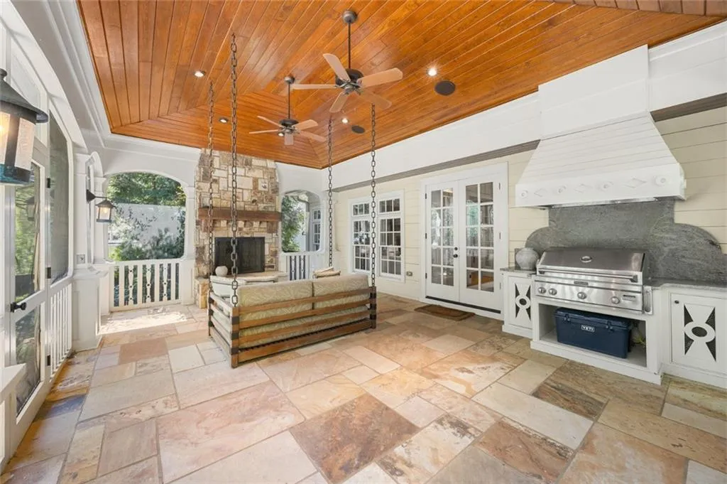 707 Darlington Road Ne, Atlanta, Georgia 30305, 4 Bedrooms Bedrooms, 0 ,3 BathroomsBathrooms,Residential,For Sale,707 Darlington Road Ne,7832256