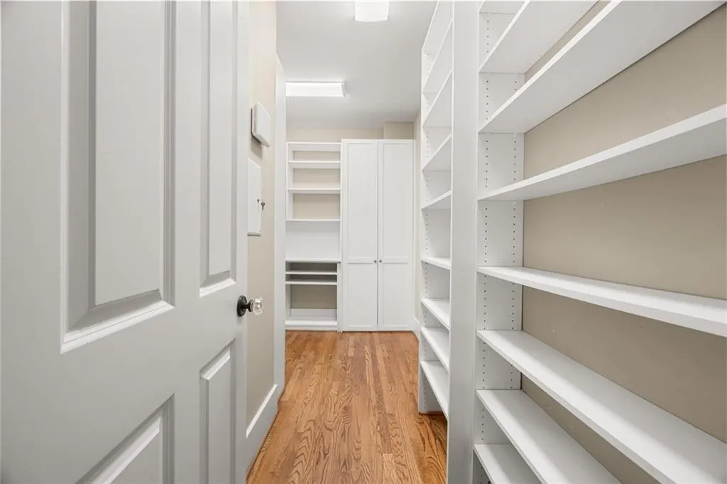 707 Darlington Road Ne, Atlanta, Georgia 30305, 4 Bedrooms Bedrooms, 0 ,3 BathroomsBathrooms,Residential,For Sale,707 Darlington Road Ne,7832256