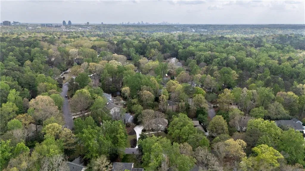 760 Old Campus Trail, Atlanta, Georgia 30328, 4 Bedrooms Bedrooms, ,2 BathroomsBathrooms,Residential,For Sale,760 Old Campus Trail,7750593