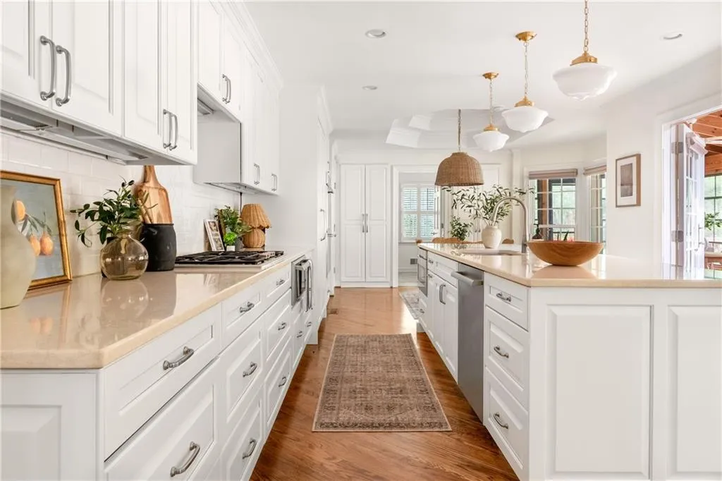 760 Old Campus Trail, Atlanta, Georgia 30328, 4 Bedrooms Bedrooms, ,2 BathroomsBathrooms,Residential,For Sale,760 Old Campus Trail,7750593