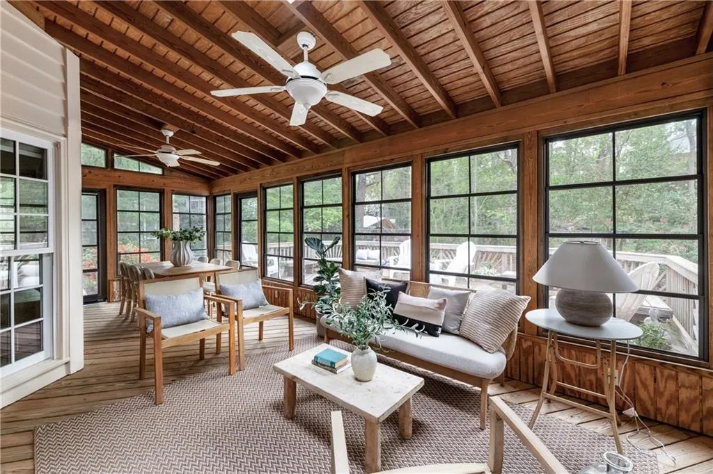 760 Old Campus Trail, Atlanta, Georgia 30328, 4 Bedrooms Bedrooms, ,2 BathroomsBathrooms,Residential,For Sale,760 Old Campus Trail,7750593