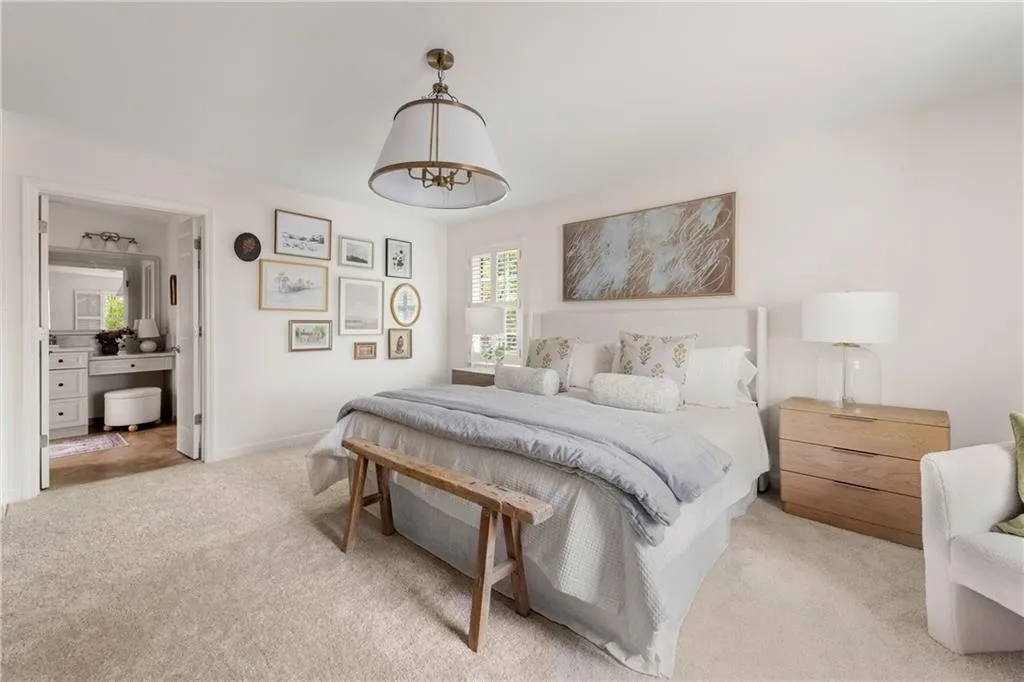 760 Old Campus Trail, Atlanta, Georgia 30328, 4 Bedrooms Bedrooms, ,2 BathroomsBathrooms,Residential,For Sale,760 Old Campus Trail,7750593