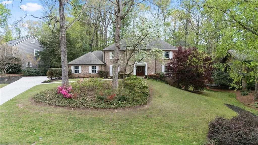 760 Old Campus Trail, Atlanta, Georgia 30328, 4 Bedrooms Bedrooms, ,2 BathroomsBathrooms,Residential,For Sale,760 Old Campus Trail,7750593