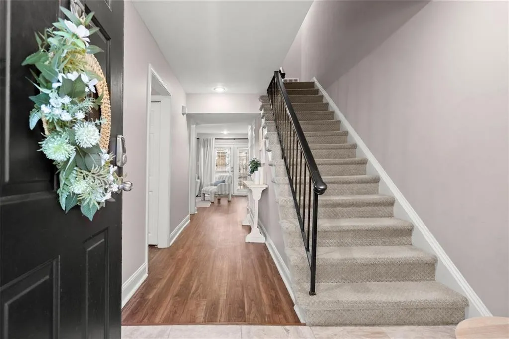 6980 Roswell Road, Atlanta, Georgia 30328, 3 Bedrooms Bedrooms, ,2 BathroomsBathrooms,Residential,For Sale,6980 Roswell Road,7751901