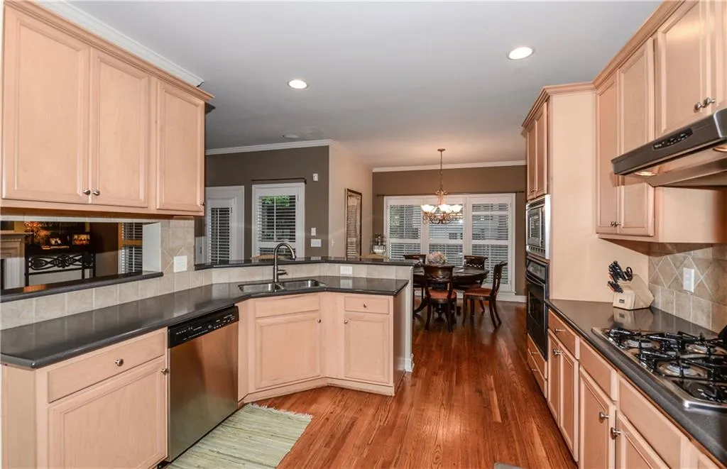 7264 Village Creek Trace Unit 7264, Sandy Springs, Georgia 30328, 4 Bedrooms Bedrooms, ,3 BathroomsBathrooms,Residential,Sold,7264 Village Creek Trace Unit 7264,5732525