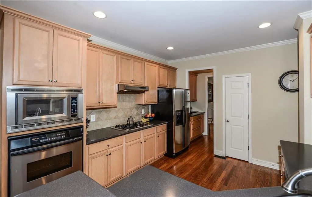 7264 Village Creek Trace Unit 7264, Sandy Springs, Georgia 30328, 4 Bedrooms Bedrooms, ,3 BathroomsBathrooms,Residential,Sold,7264 Village Creek Trace Unit 7264,5732525