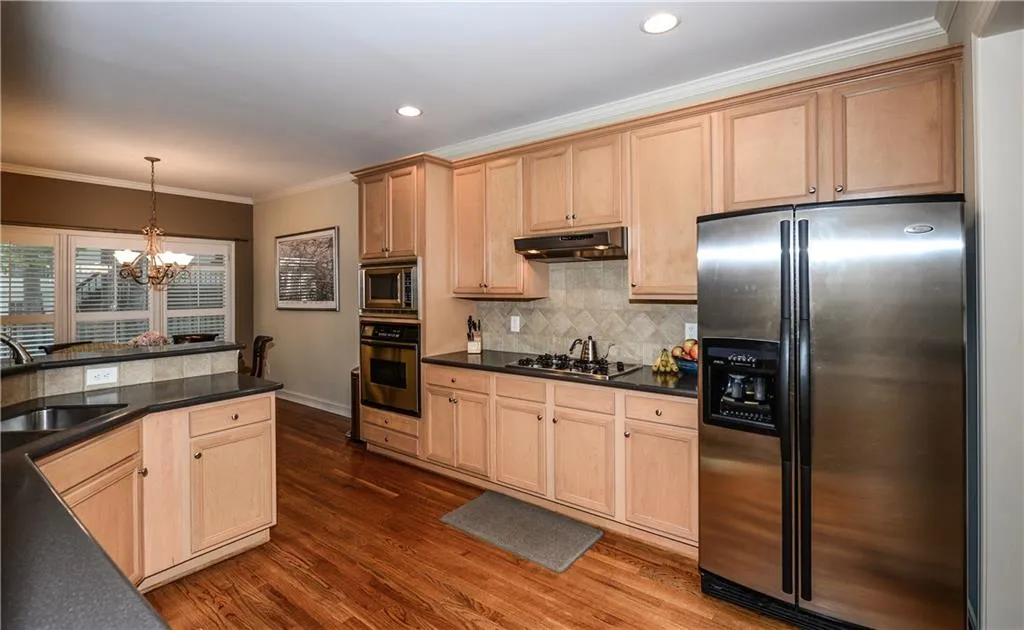 7264 Village Creek Trace Unit 7264, Sandy Springs, Georgia 30328, 4 Bedrooms Bedrooms, ,3 BathroomsBathrooms,Residential,Sold,7264 Village Creek Trace Unit 7264,5732525