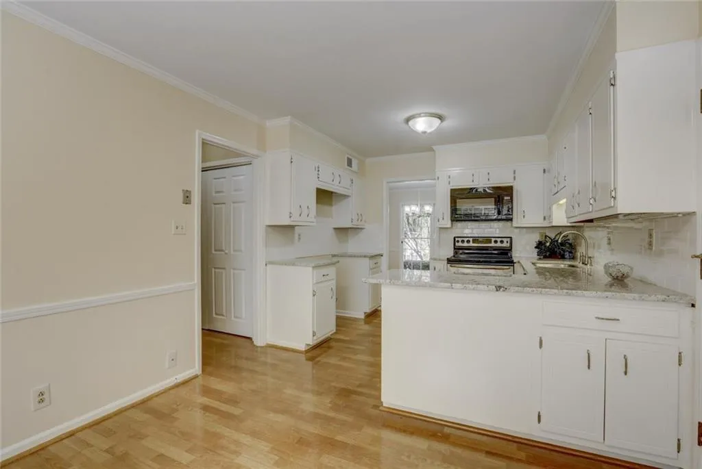 1155 Churchill Downs Road, Sandy Springs, Georgia 30319, 6 Bedrooms Bedrooms, ,5 BathroomsBathrooms,Residential,Sold,1155 Churchill Downs Road,5925862
