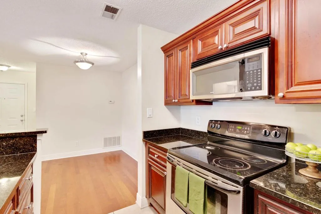 7306 Santa Fe Parkway, Sandy Springs, Georgia 30350, 2 Bedrooms Bedrooms, ,2 BathroomsBathrooms,Residential,Sold,7306 Santa Fe Parkway,6667976