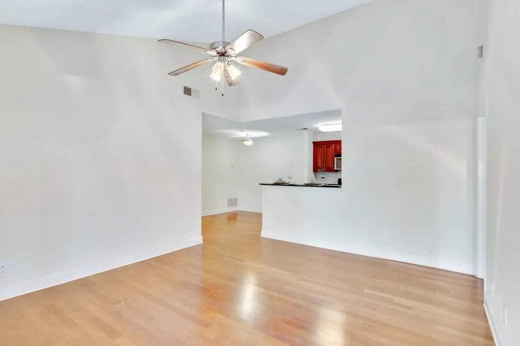 7306 Santa Fe Parkway, Sandy Springs, Georgia 30350, 2 Bedrooms Bedrooms, ,2 BathroomsBathrooms,Residential,Sold,7306 Santa Fe Parkway,6667976