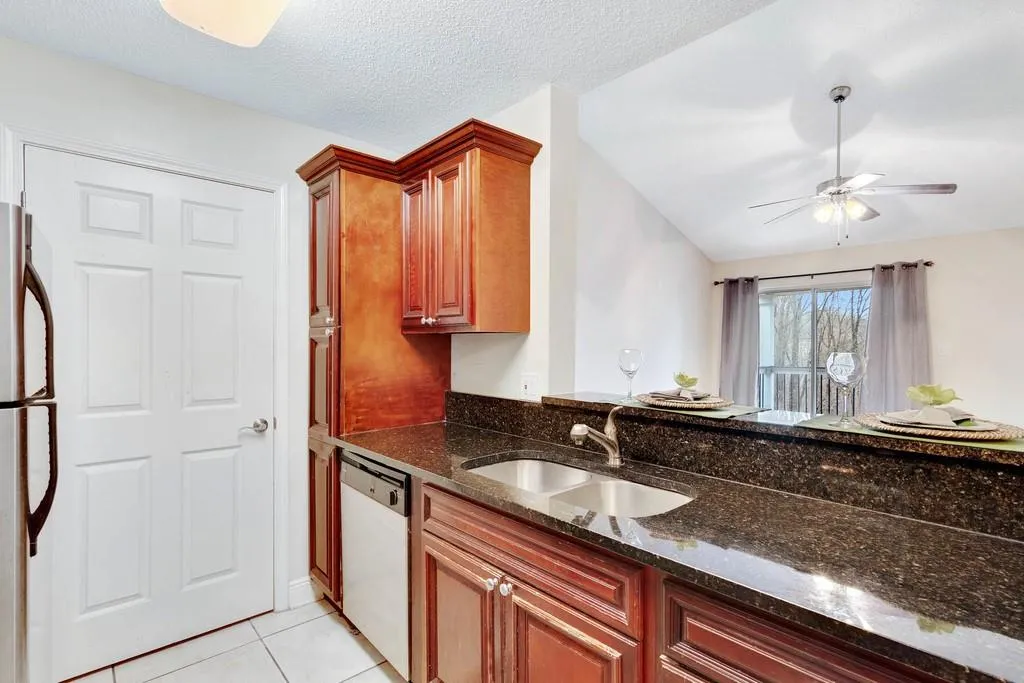 7306 Santa Fe Parkway, Sandy Springs, Georgia 30350, 2 Bedrooms Bedrooms, ,2 BathroomsBathrooms,Residential,Sold,7306 Santa Fe Parkway,6667976