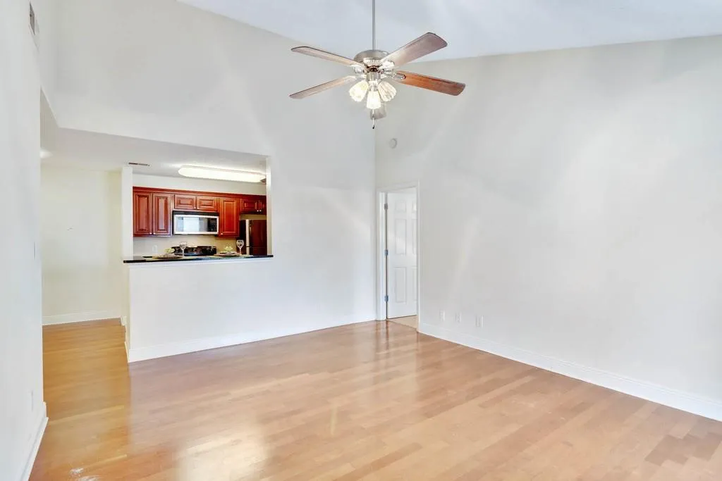 7306 Santa Fe Parkway, Sandy Springs, Georgia 30350, 2 Bedrooms Bedrooms, ,2 BathroomsBathrooms,Residential,Sold,7306 Santa Fe Parkway,6667976