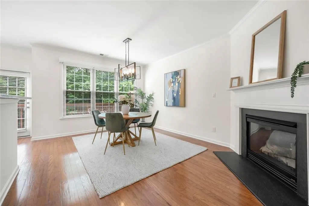 3655 Chattahoochee Summit Drive Se Unit 16, Atlanta, Georgia 30339, 3 Bedrooms Bedrooms, ,3 BathroomsBathrooms,Residential,For Sale,3655 Chattahoochee Summit Drive Se Unit 16,7590184