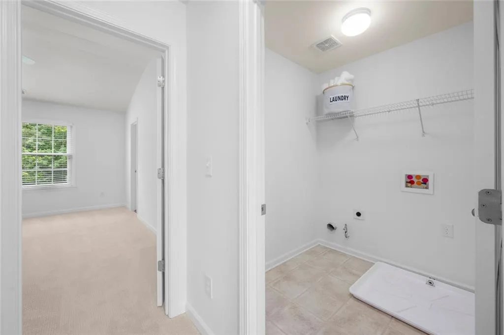 3655 Chattahoochee Summit Drive Se Unit 16, Atlanta, Georgia 30339, 3 Bedrooms Bedrooms, ,3 BathroomsBathrooms,Residential,For Sale,3655 Chattahoochee Summit Drive Se Unit 16,7590184