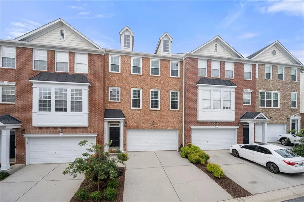 3655 Chattahoochee Summit Drive Se Unit 16, Atlanta, Georgia 30339, 3 Bedrooms Bedrooms, ,3 BathroomsBathrooms,Residential,For Sale,3655 Chattahoochee Summit Drive Se Unit 16,7590184