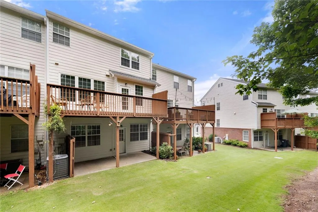 3655 Chattahoochee Summit Drive Se Unit 16, Atlanta, Georgia 30339, 3 Bedrooms Bedrooms, ,3 BathroomsBathrooms,Residential,For Sale,3655 Chattahoochee Summit Drive Se Unit 16,7590184