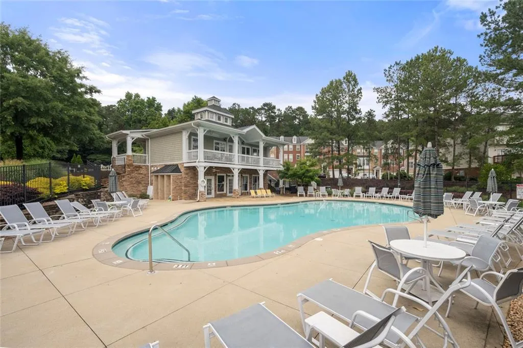 3655 Chattahoochee Summit Drive Se Unit 16, Atlanta, Georgia 30339, 3 Bedrooms Bedrooms, ,3 BathroomsBathrooms,Residential,For Sale,3655 Chattahoochee Summit Drive Se Unit 16,7590184