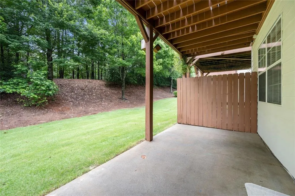 3655 Chattahoochee Summit Drive Se Unit 16, Atlanta, Georgia 30339, 3 Bedrooms Bedrooms, ,3 BathroomsBathrooms,Residential,For Sale,3655 Chattahoochee Summit Drive Se Unit 16,7590184