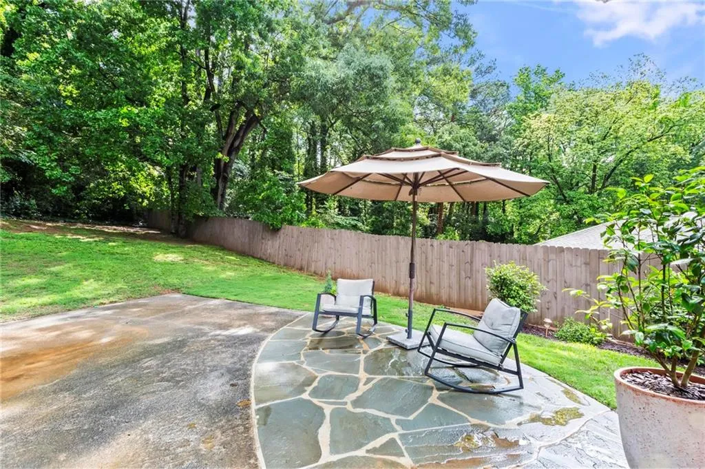 4855 Kendall Court, Atlanta, Georgia 30342, 3 Bedrooms Bedrooms, ,2 BathroomsBathrooms,Residential,Sold,4855 Kendall Court,7580234