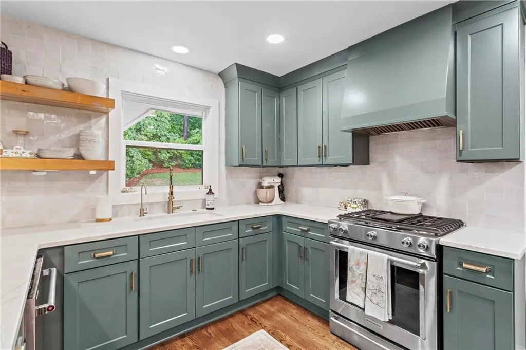 4855 Kendall Court, Atlanta, Georgia 30342, 3 Bedrooms Bedrooms, ,2 BathroomsBathrooms,Residential,Sold,4855 Kendall Court,7580234