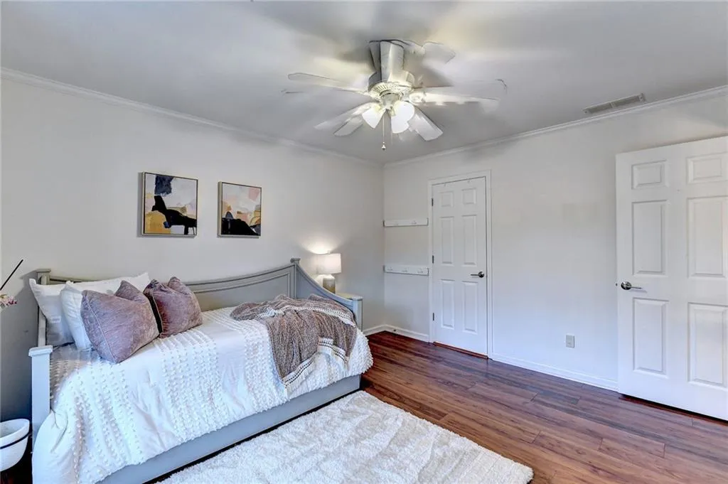 1030 Lancaster Walk, Sandy Springs, Georgia 30328, 4 Bedrooms Bedrooms, ,4 BathroomsBathrooms,Residential,Sold,1030 Lancaster Walk,7063639