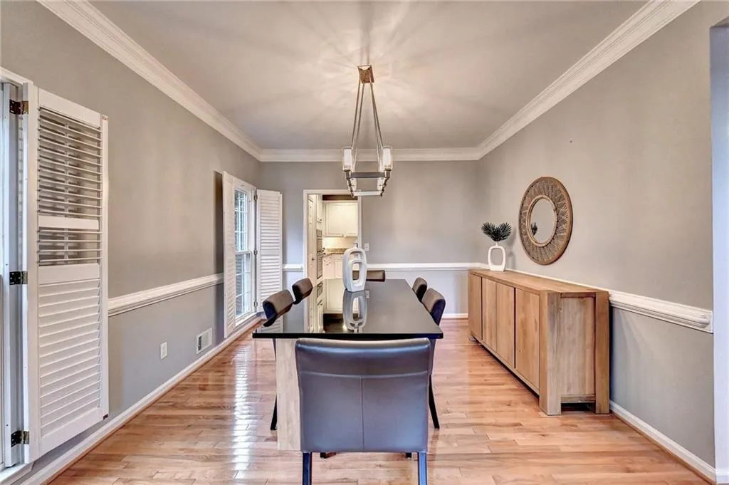 1030 Lancaster Walk, Sandy Springs, Georgia 30328, 4 Bedrooms Bedrooms, ,4 BathroomsBathrooms,Residential,Sold,1030 Lancaster Walk,7063639
