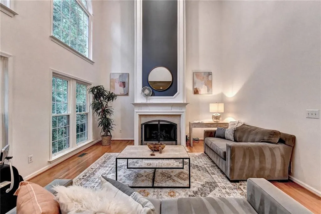 1030 Lancaster Walk, Sandy Springs, Georgia 30328, 4 Bedrooms Bedrooms, ,4 BathroomsBathrooms,Residential,Sold,1030 Lancaster Walk,7063639