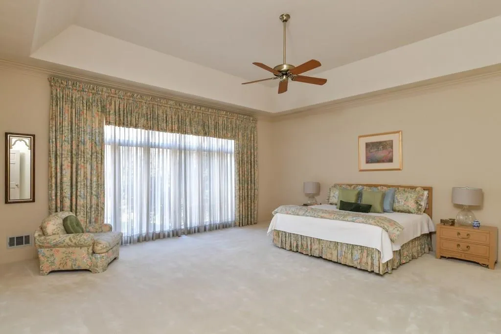 5490 Errol Place, Sandy Springs, Georgia 30327, 4 Bedrooms Bedrooms, ,4 BathroomsBathrooms,Residential,Sold,5490 Errol Place,6127854