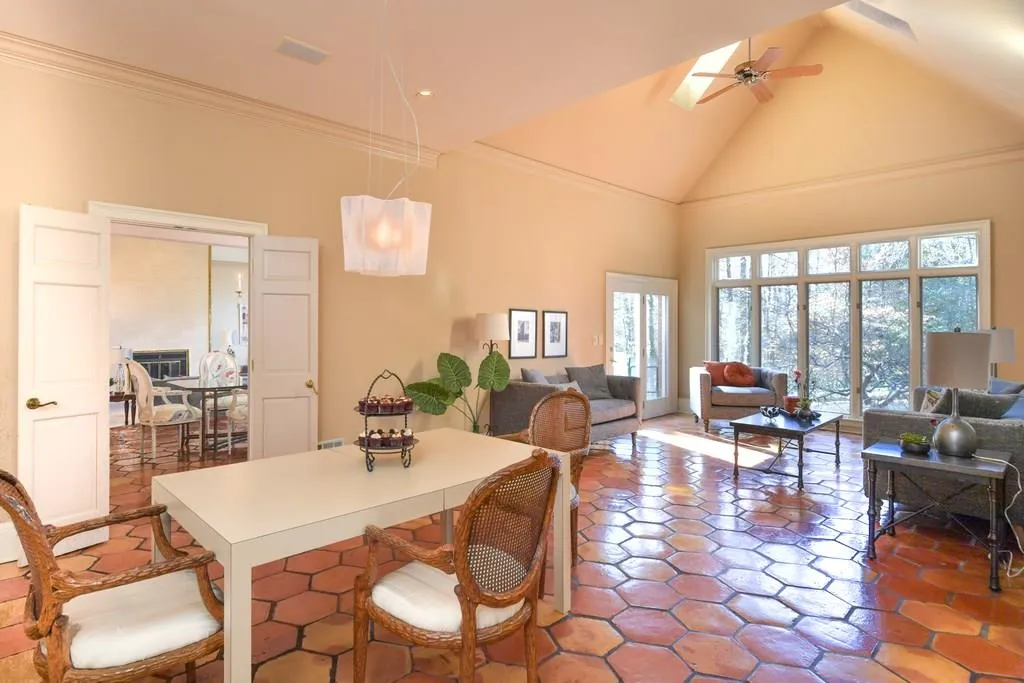 5490 Errol Place, Sandy Springs, Georgia 30327, 4 Bedrooms Bedrooms, ,4 BathroomsBathrooms,Residential,Sold,5490 Errol Place,6127854