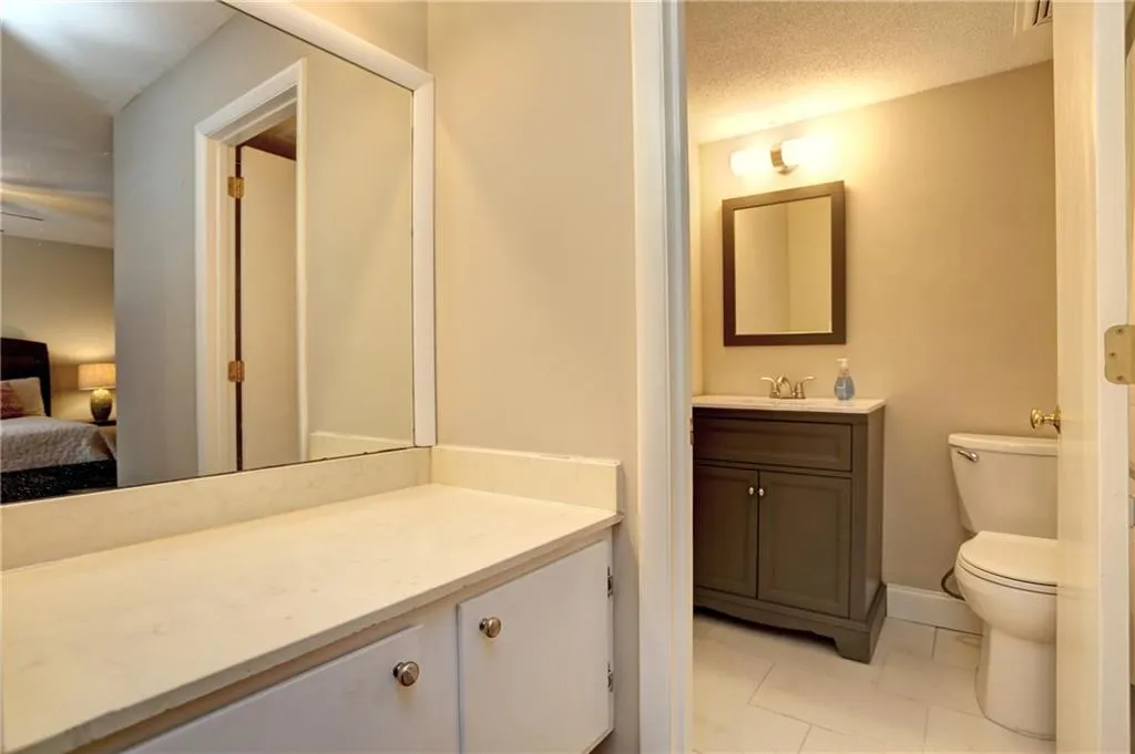 7132 Stonington Drive, Sandy Springs, Georgia 30328, 2 Bedrooms Bedrooms, ,2 BathroomsBathrooms,Residential,Sold,7132 Stonington Drive,5974780