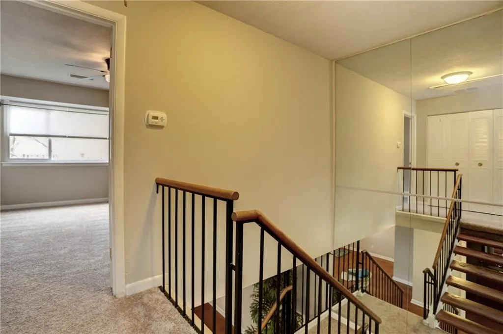 7132 Stonington Drive, Sandy Springs, Georgia 30328, 2 Bedrooms Bedrooms, ,2 BathroomsBathrooms,Residential,Sold,7132 Stonington Drive,5974780