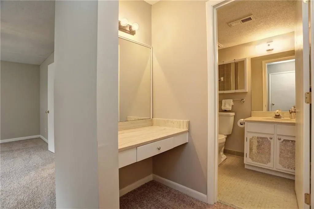 7132 Stonington Drive, Sandy Springs, Georgia 30328, 2 Bedrooms Bedrooms, ,2 BathroomsBathrooms,Residential,Sold,7132 Stonington Drive,5974780