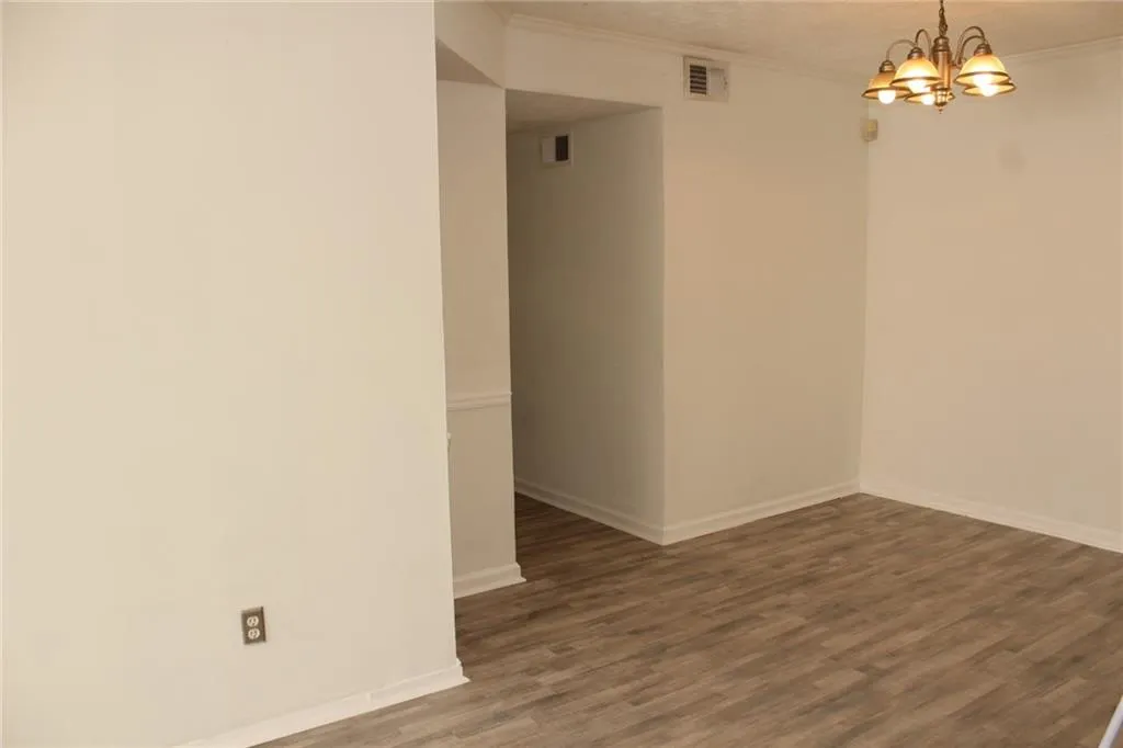 1101 Natchez Trace, Sandy Springs, Georgia 30350, 2 Bedrooms Bedrooms, ,1 BathroomBathrooms,Residential,Sold,1101 Natchez Trace,6973826