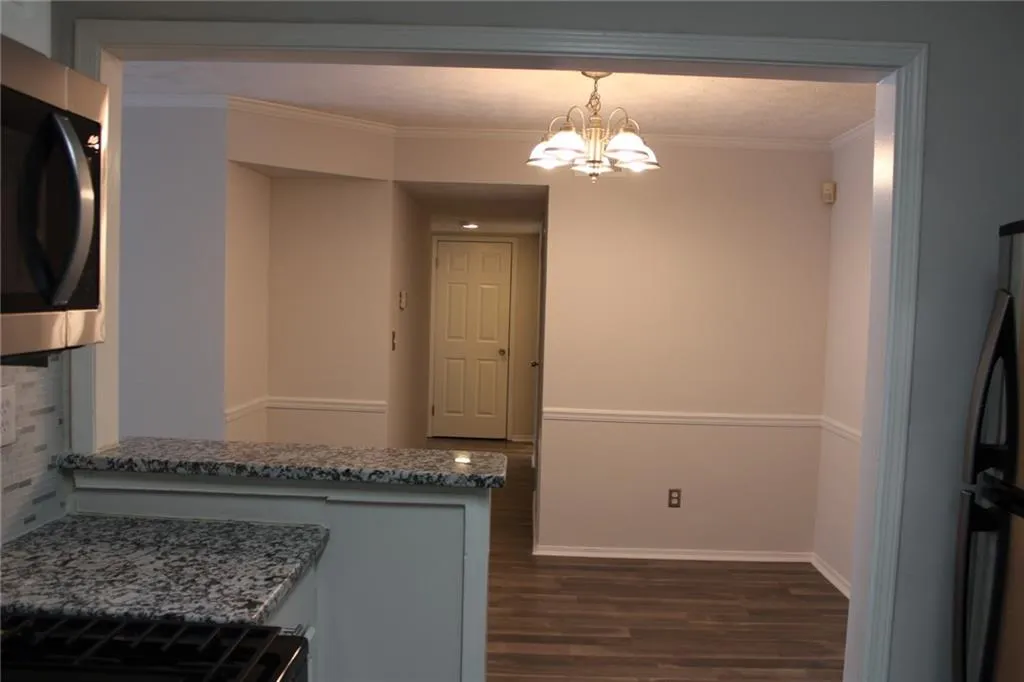 1101 Natchez Trace, Sandy Springs, Georgia 30350, 2 Bedrooms Bedrooms, ,1 BathroomBathrooms,Residential,Sold,1101 Natchez Trace,6973826