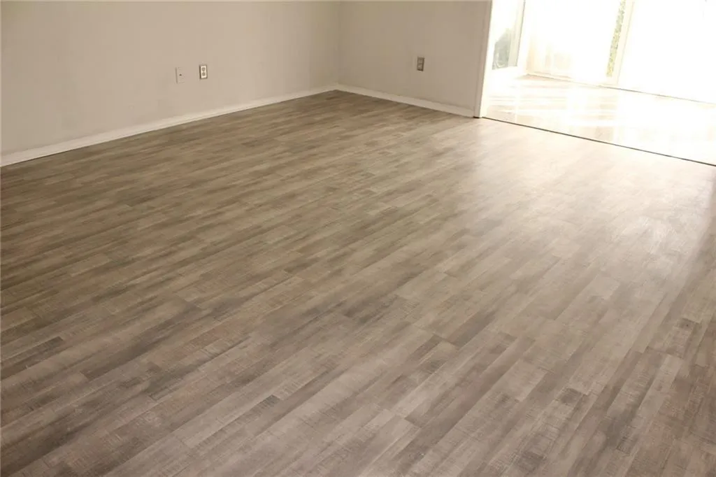 1101 Natchez Trace, Sandy Springs, Georgia 30350, 2 Bedrooms Bedrooms, ,1 BathroomBathrooms,Residential,Sold,1101 Natchez Trace,6973826