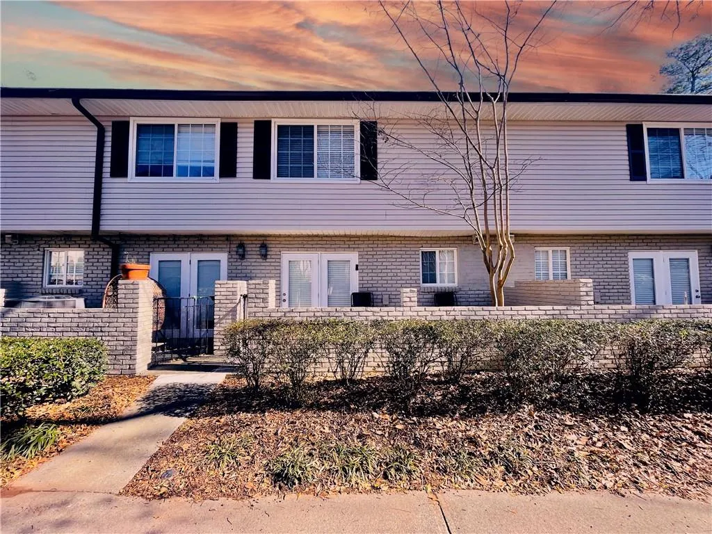 6940 Roswell Road Unit 7d, Sandy Springs, Georgia 30328, 1 Bedroom Bedrooms, ,1 BathroomBathrooms,Residential,Sold,6940 Roswell Road Unit 7d,7515626