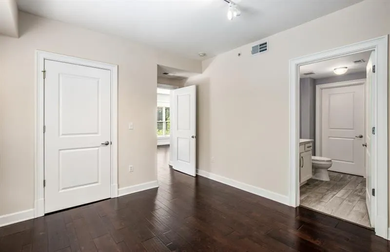 200 River Vista Drive Unit 205, Atlanta, Georgia 30339, 2 Bedrooms Bedrooms, ,2 BathroomsBathrooms,Residential,For Sale,200 River Vista Drive Unit 205,7536784