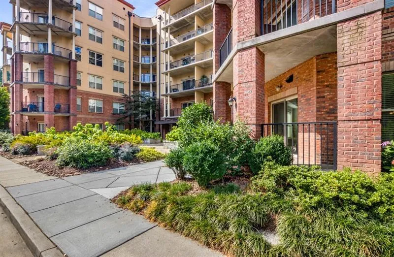 200 River Vista Drive Unit 205, Atlanta, Georgia 30339, 2 Bedrooms Bedrooms, ,2 BathroomsBathrooms,Residential,For Sale,200 River Vista Drive Unit 205,7536784
