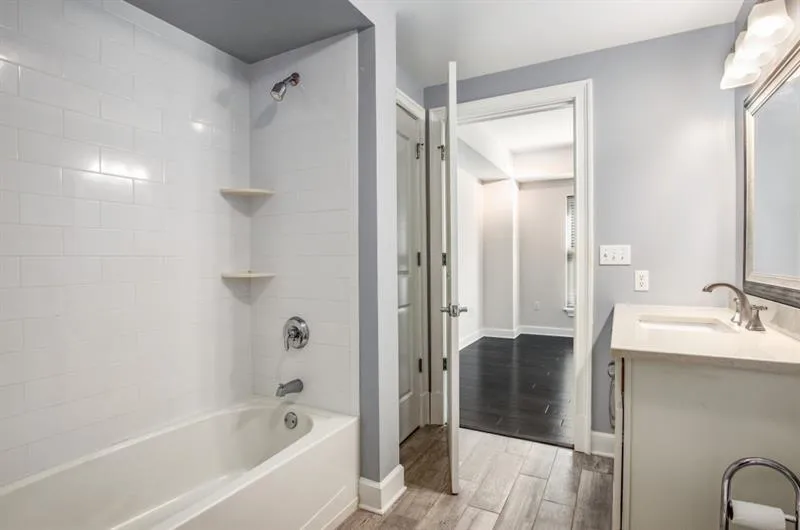 200 River Vista Drive Unit 205, Atlanta, Georgia 30339, 2 Bedrooms Bedrooms, ,2 BathroomsBathrooms,Residential,For Sale,200 River Vista Drive Unit 205,7536784