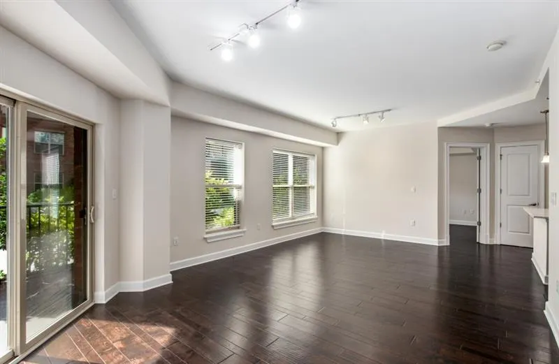 200 River Vista Drive Unit 205, Atlanta, Georgia 30339, 2 Bedrooms Bedrooms, ,2 BathroomsBathrooms,Residential,For Sale,200 River Vista Drive Unit 205,7536784